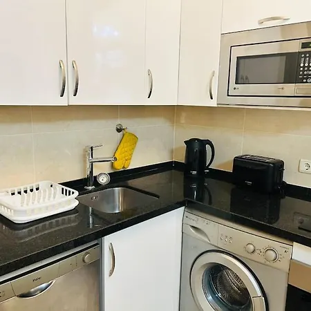 Flat On The Paseo Maritamo! * Estepona
